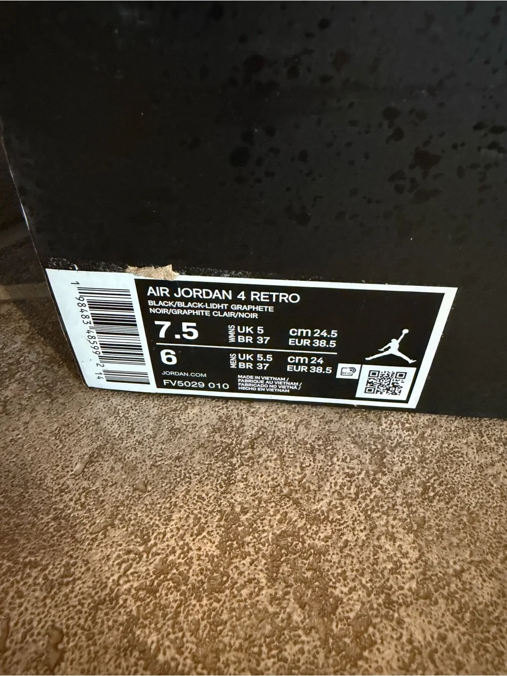Air Jordan 4 Retro Black Sneakers